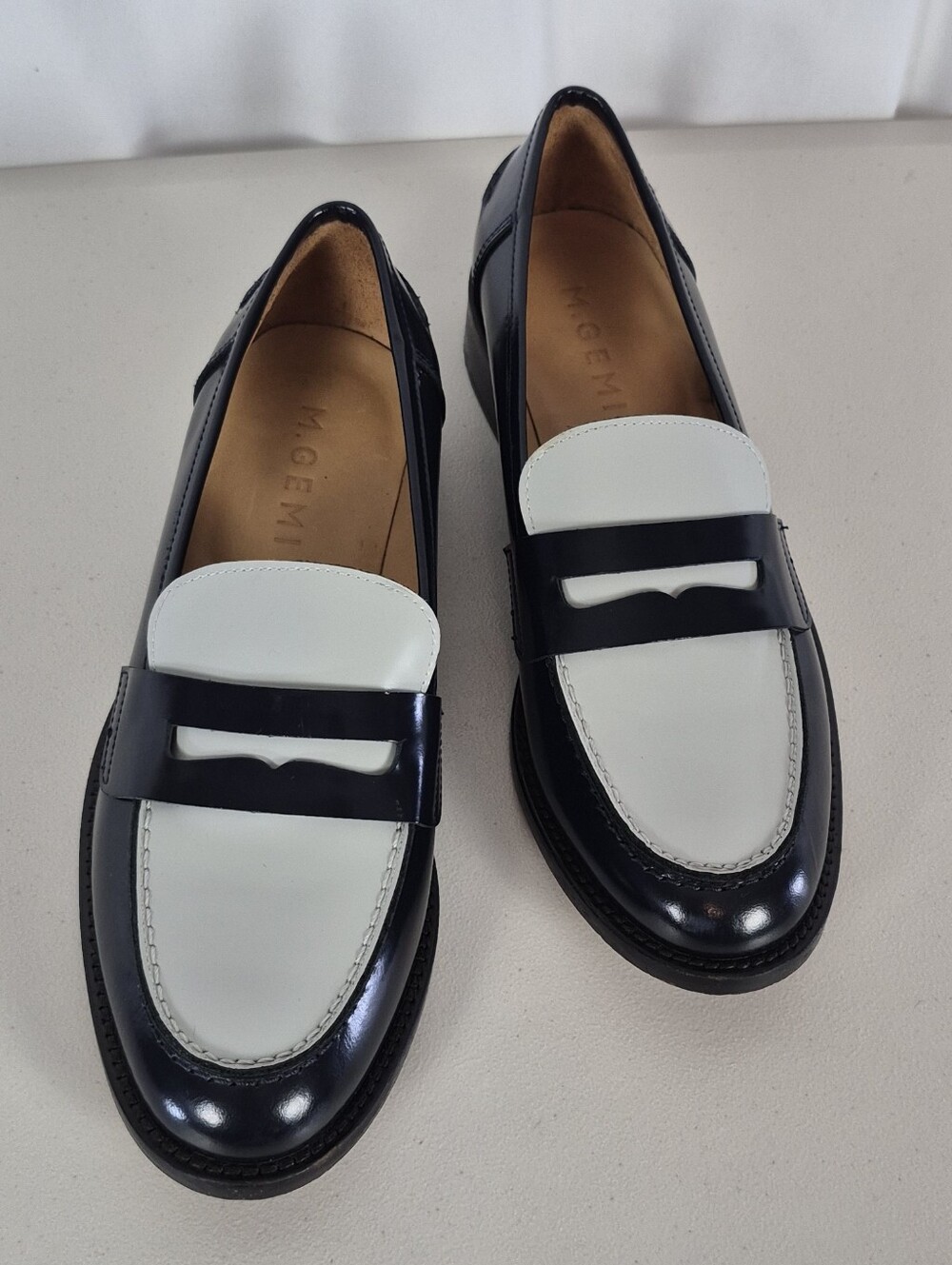 M. Gemi The Lucido Women's Leather Penny Loafer Navy/Clay Colorway - Size 8